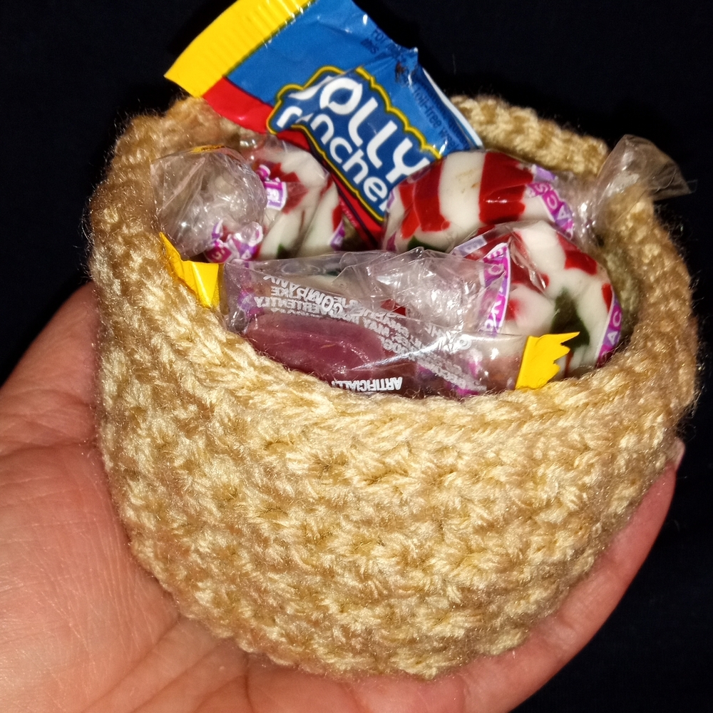 Mini Crochet Basket - Picture 6 of 7